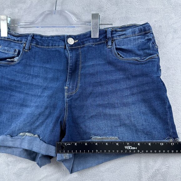 Refuge Denim RIO Push-Up Shorts Womens Size 13 Mid Rise Stretch Dark Wash Blue - Picture 8 of 9